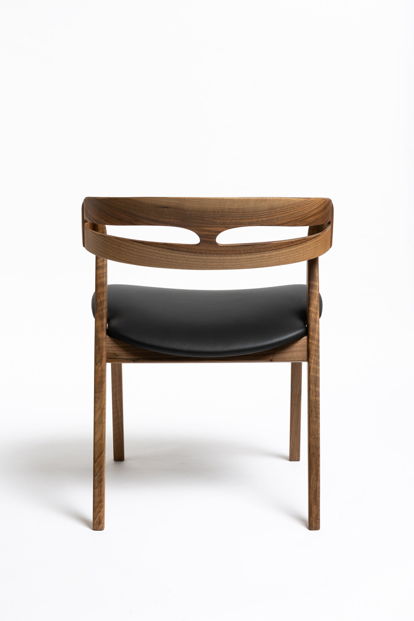 NOAH | Chaise de salle à manger en noyer massif