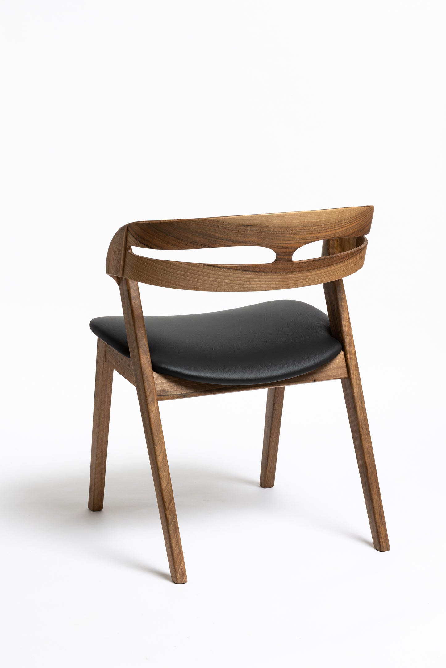 NOAH | Chaise de salle à manger en noyer massif