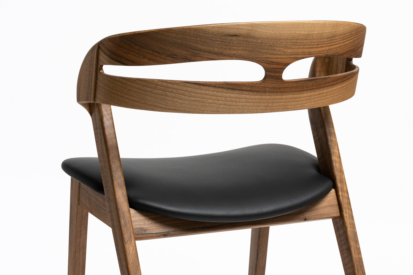 NOAH | Chaise de salle à manger en noyer massif