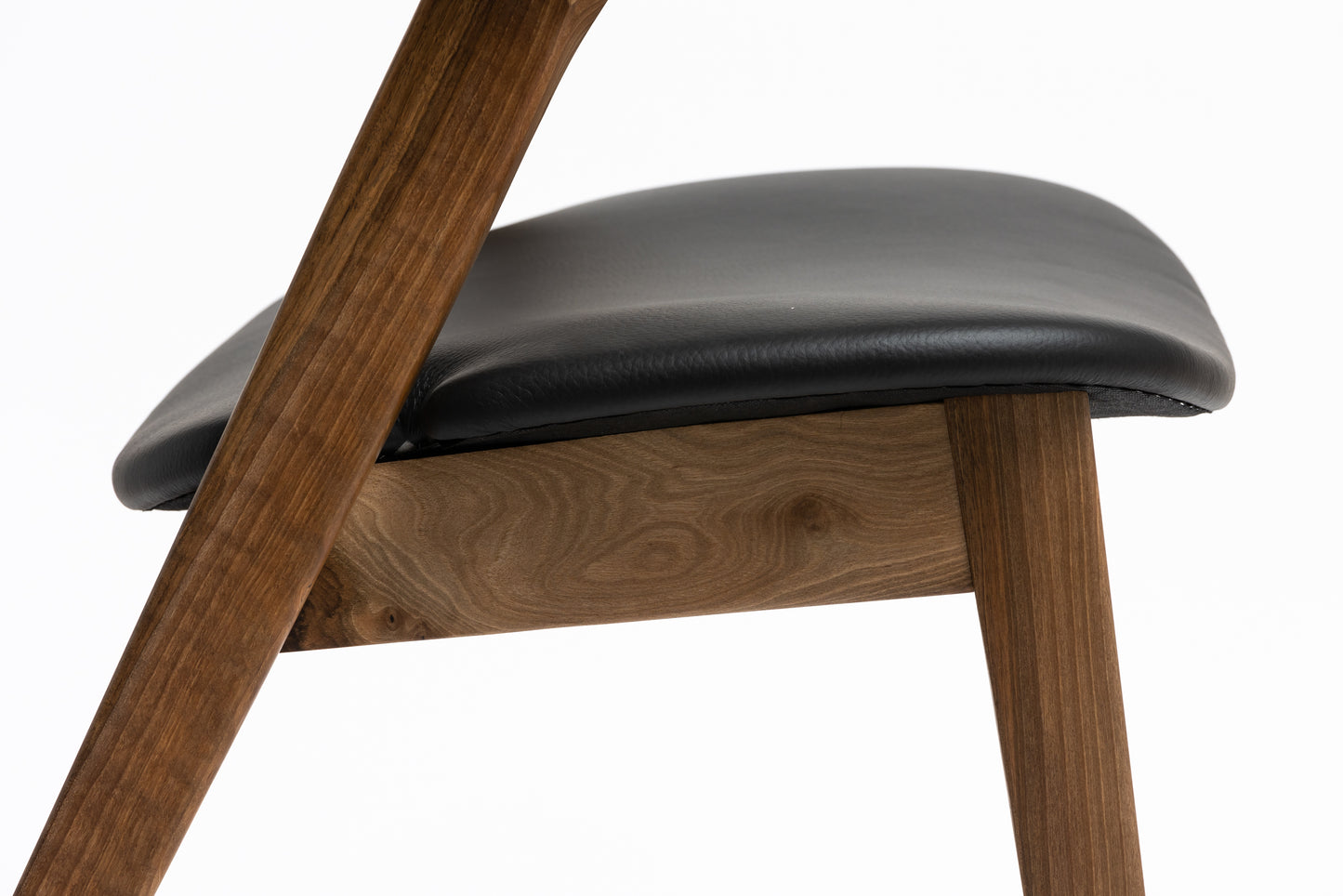 NOAH | Chaise de salle à manger en noyer massif