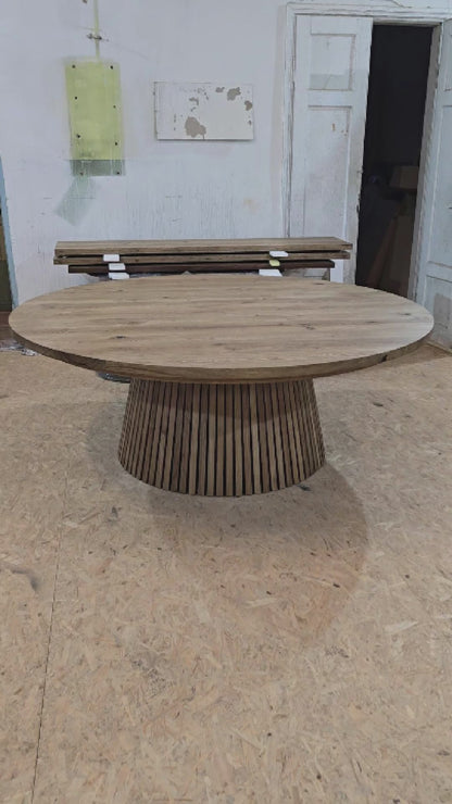 LIA | Extendable Round Dining Table – Natural Oak