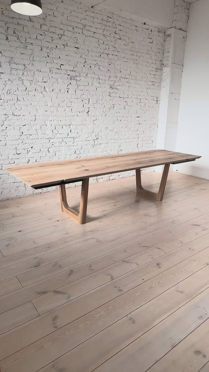 OLIVIA | Extendable Dining Table – Natural Walnut
