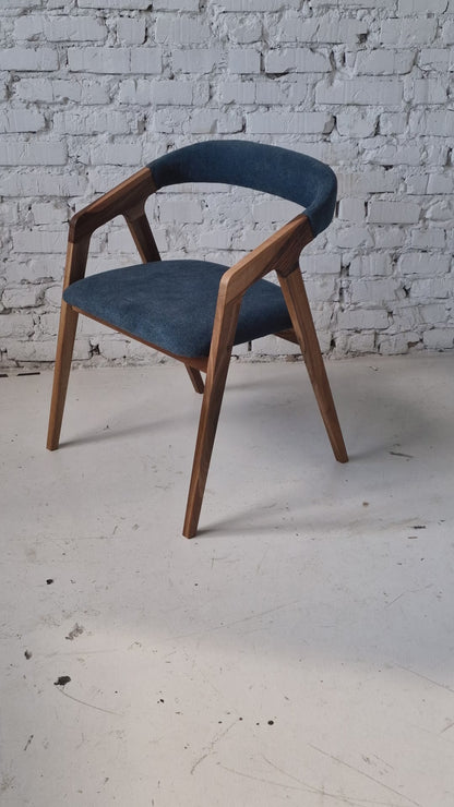 LIA | Dining Chair in Solid Oak