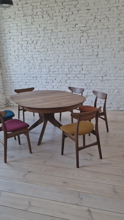 ADELE | Extendable Round Dining Table – Solid Walnut